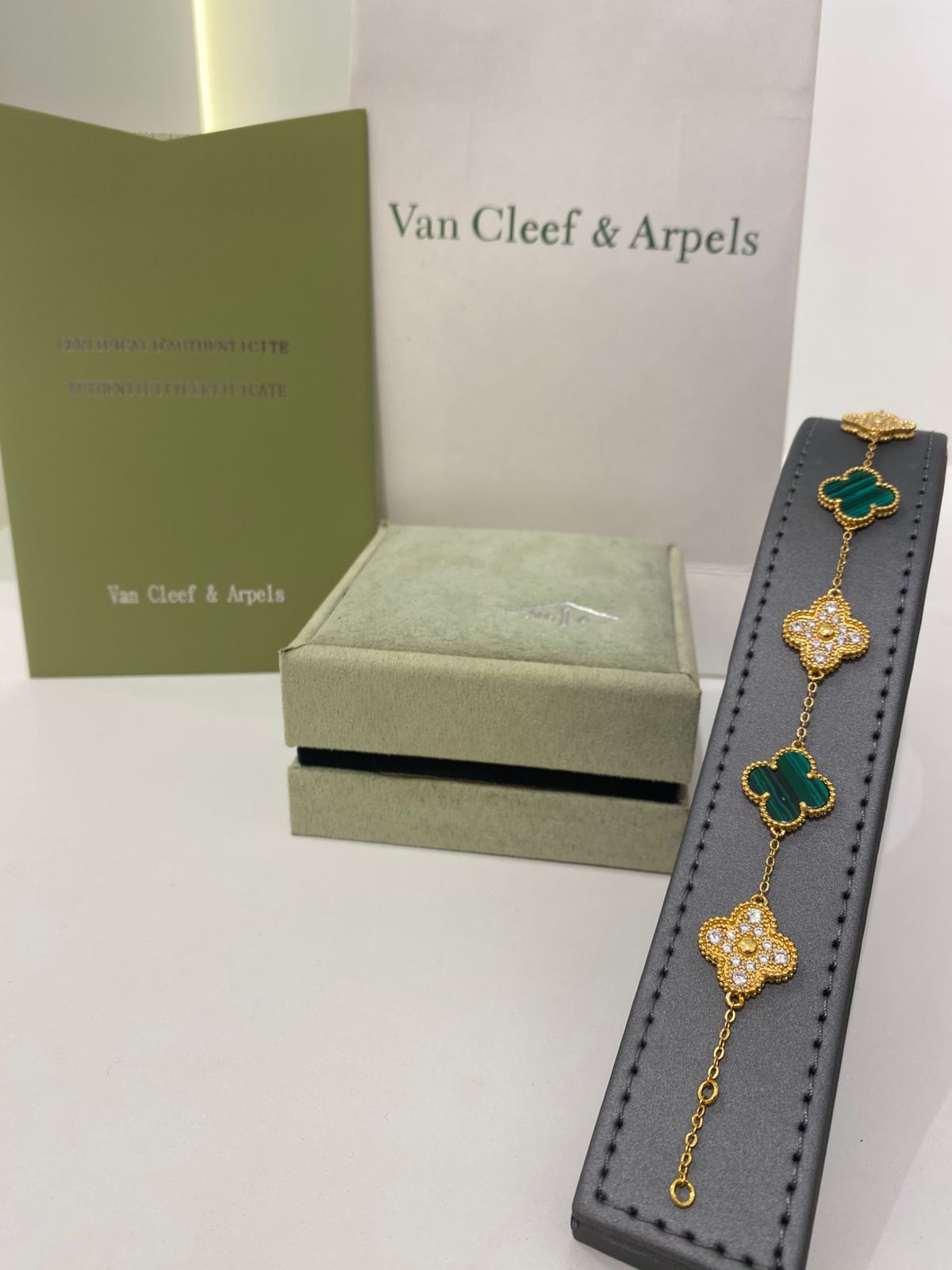 Van Cleef Gold Bracelet (Gold Clover)