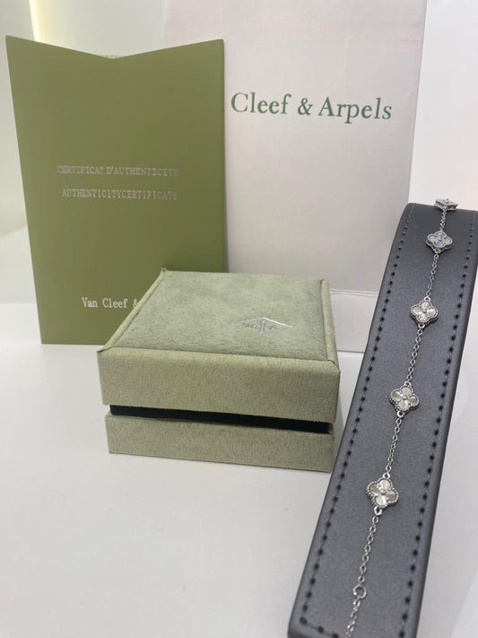 Van Cleef Gold Bracelet (Crystal White Line)