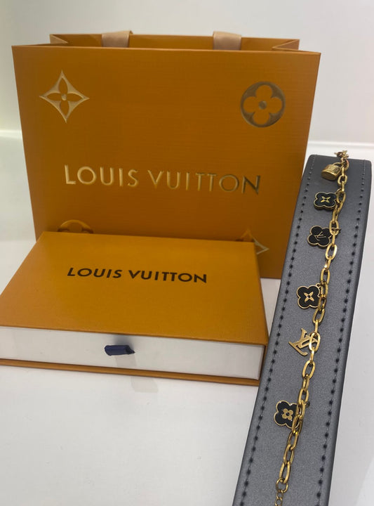 Louis Vuitton Bracelet (Monogram Gold)