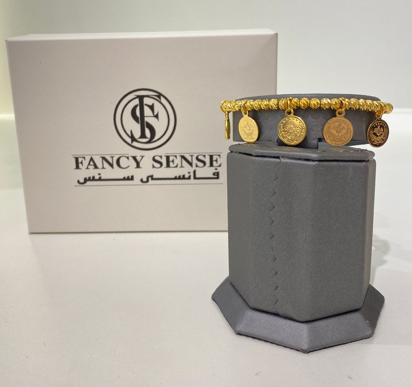 Fancy Sense Coin Bracelet (Gold)