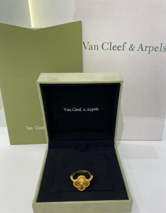 Van Cleef Golden Clover Ring
