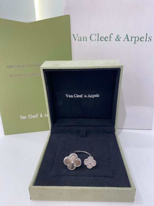 Van Cleef Silver Clover Ring