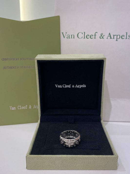 Van Cleef Black Diamond Band