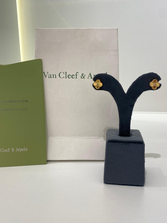 Mini Van Cleef Earrings Gold 1 Flowers