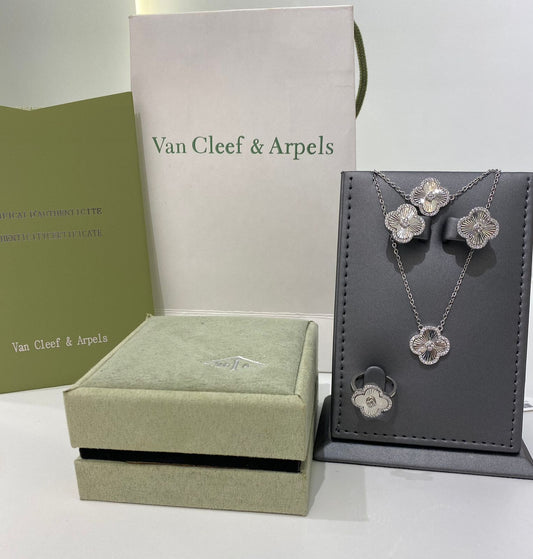 Van Cleef Silver Clover Set