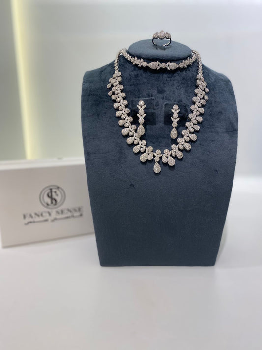 Royal Halo Bridal Set
