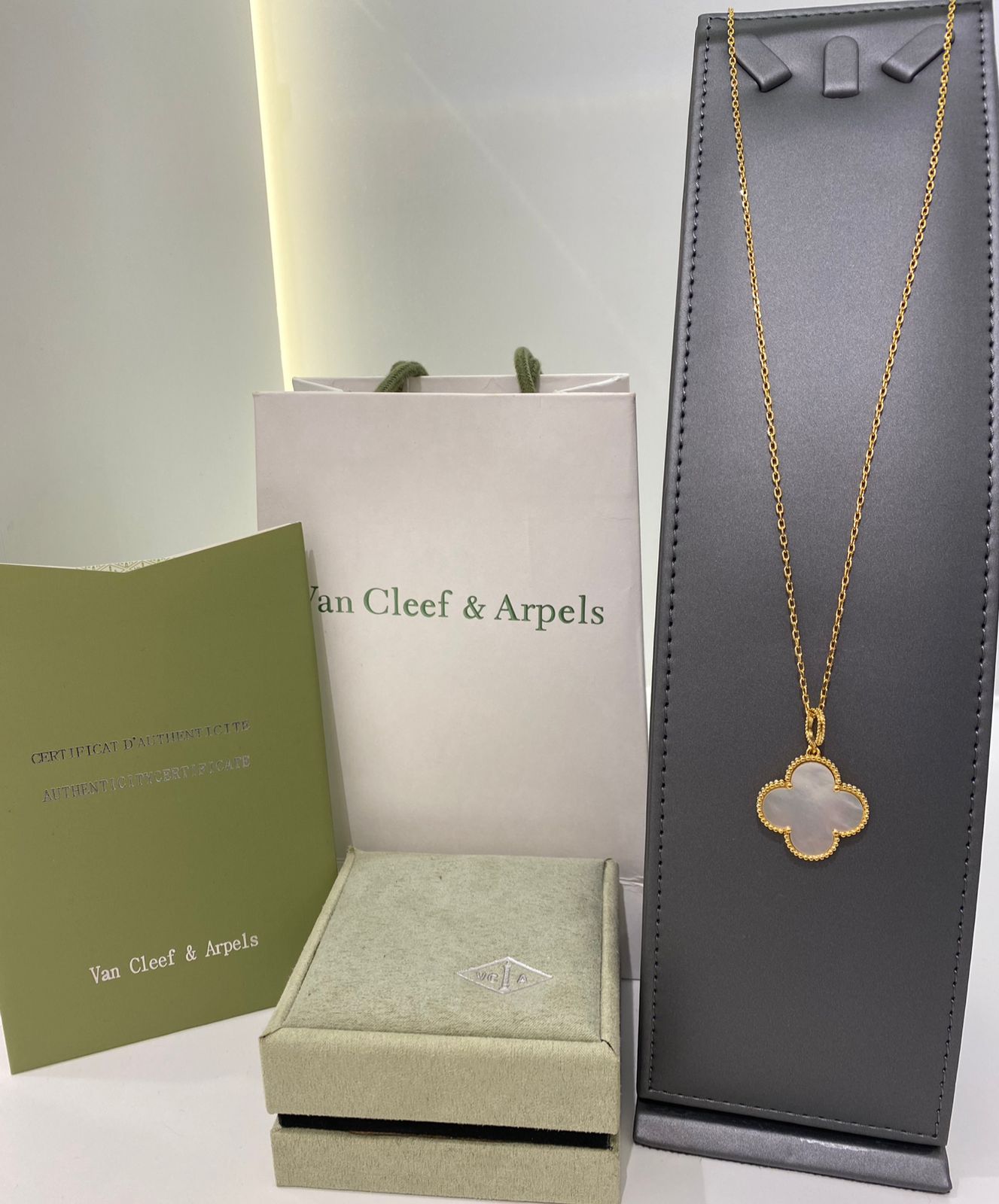 Van Cleef White Clover Pendant