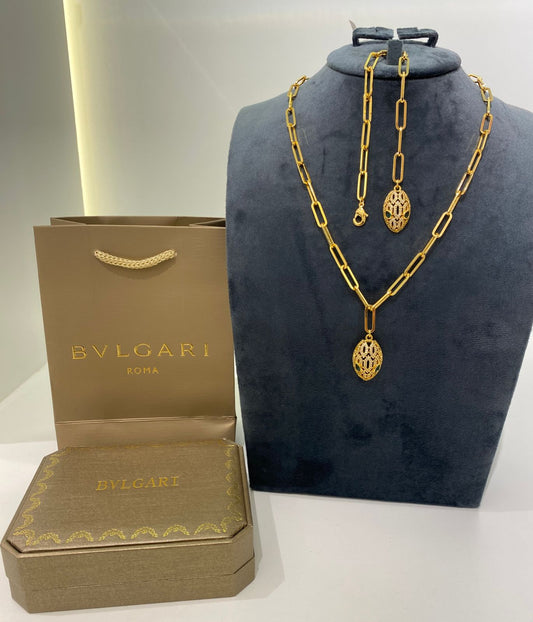 Bvlgari Gold Link Pendant Set