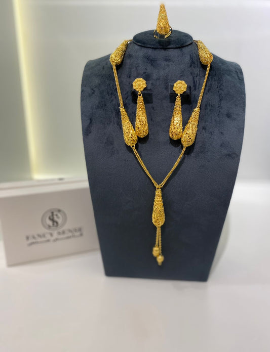 Elegant Drop Gold Set